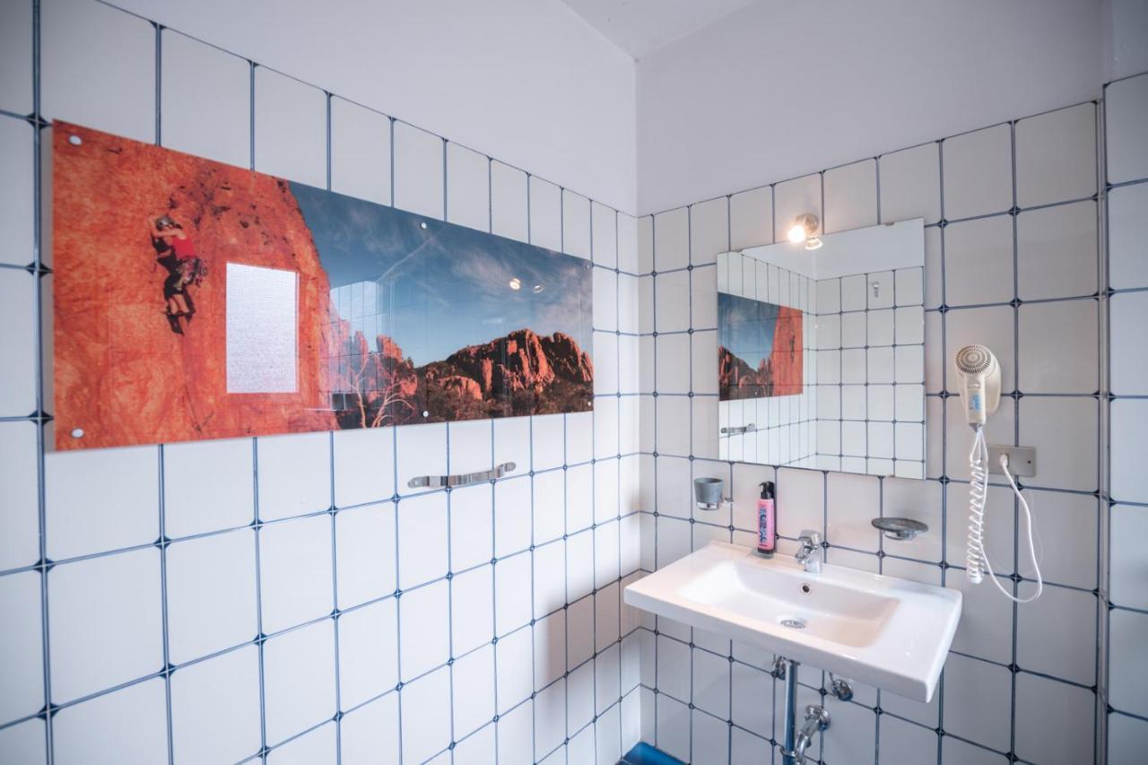 Hotel Ciclamino ピエトラムラタ エクステリア 写真